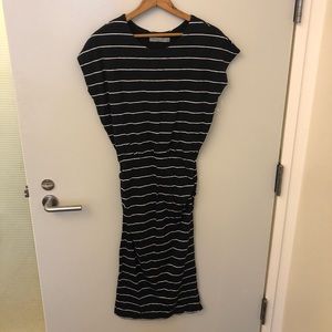 Athleta Horizons Midi Dress - xs